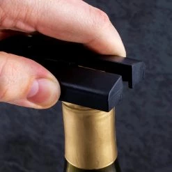 Outlet 🤩 BarMan BarConic® Foil Cutter Rectangular - Black ✔️ -BarMan - shop rectangular foil cutter scene2 700x700